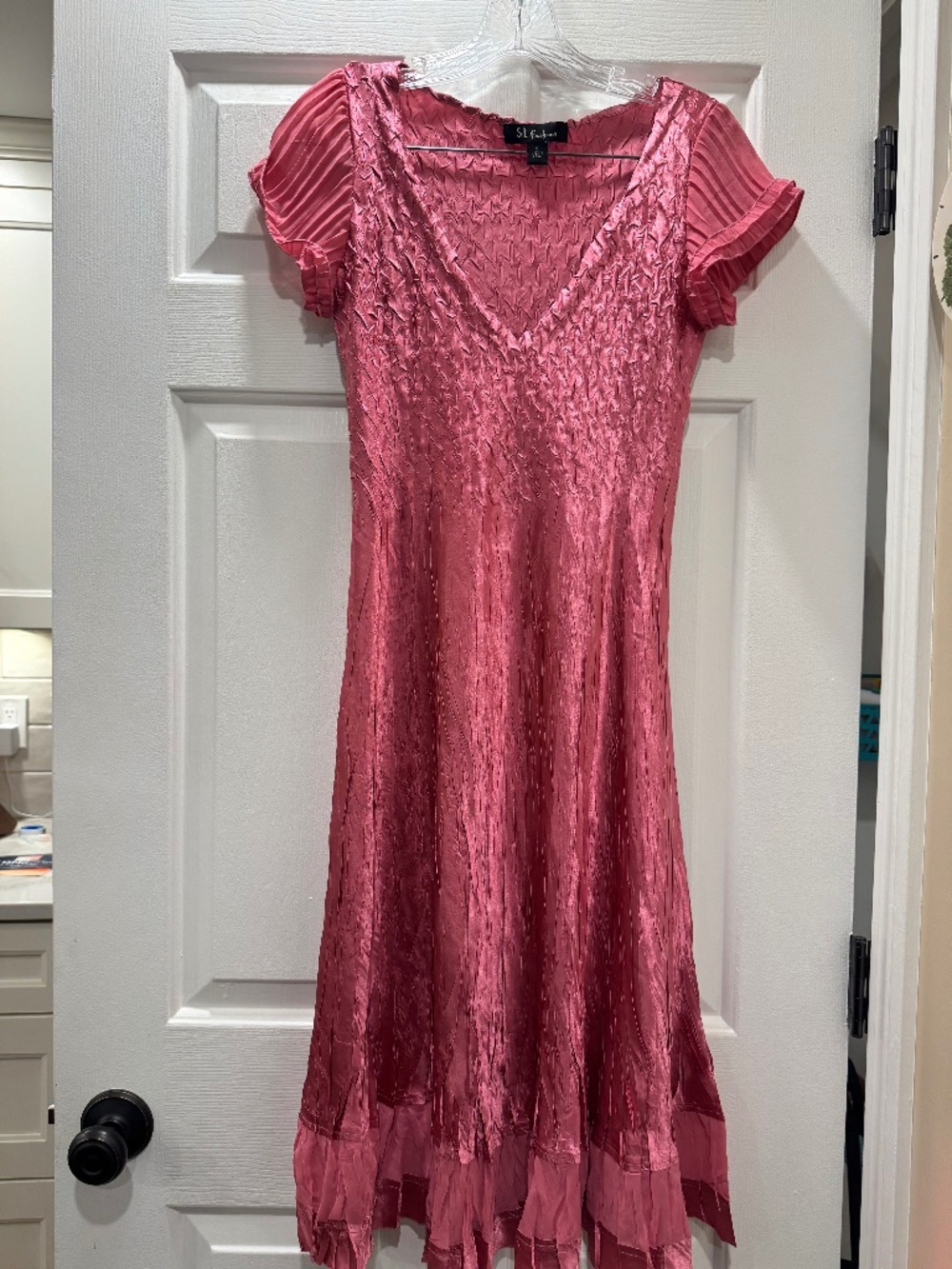 S.L. Fashions Dress. Crinkle satin dress size small NWOT